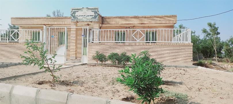 نمای بیرون کتابخانه